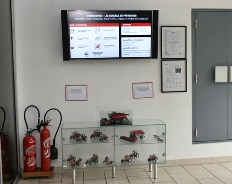 Welcome screen at AGCO production site