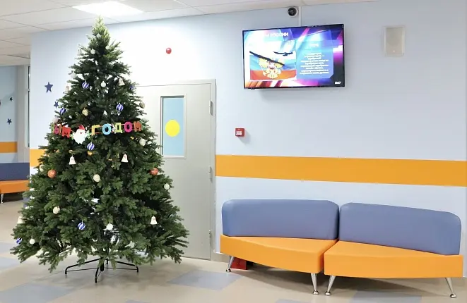 Educational content on corridor display