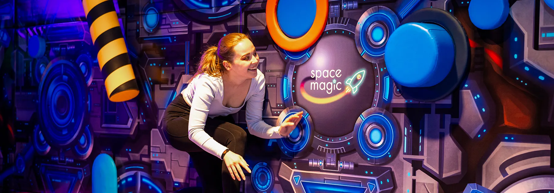 Space Magic Entertainment Center